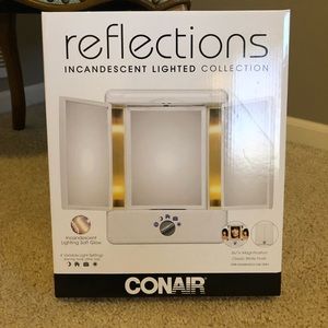 NWOT! Conair Incandescent Lighted Mirror